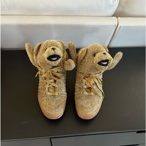 Mens Gold Tinsel Jeremy Scott Bear. Vintage. Excellent condition!